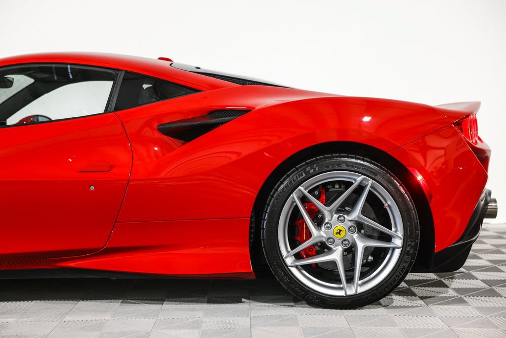 Used 2020 Ferrari F8 Tributo RWD image 16