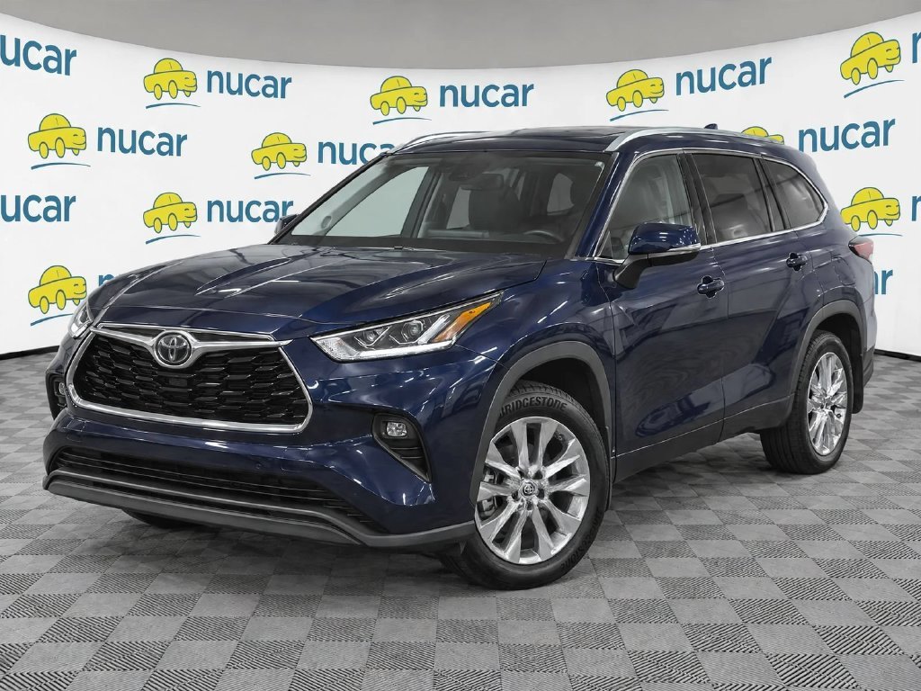 Certified 2021 Toyota Highlander Limited AWD/4WD image 2