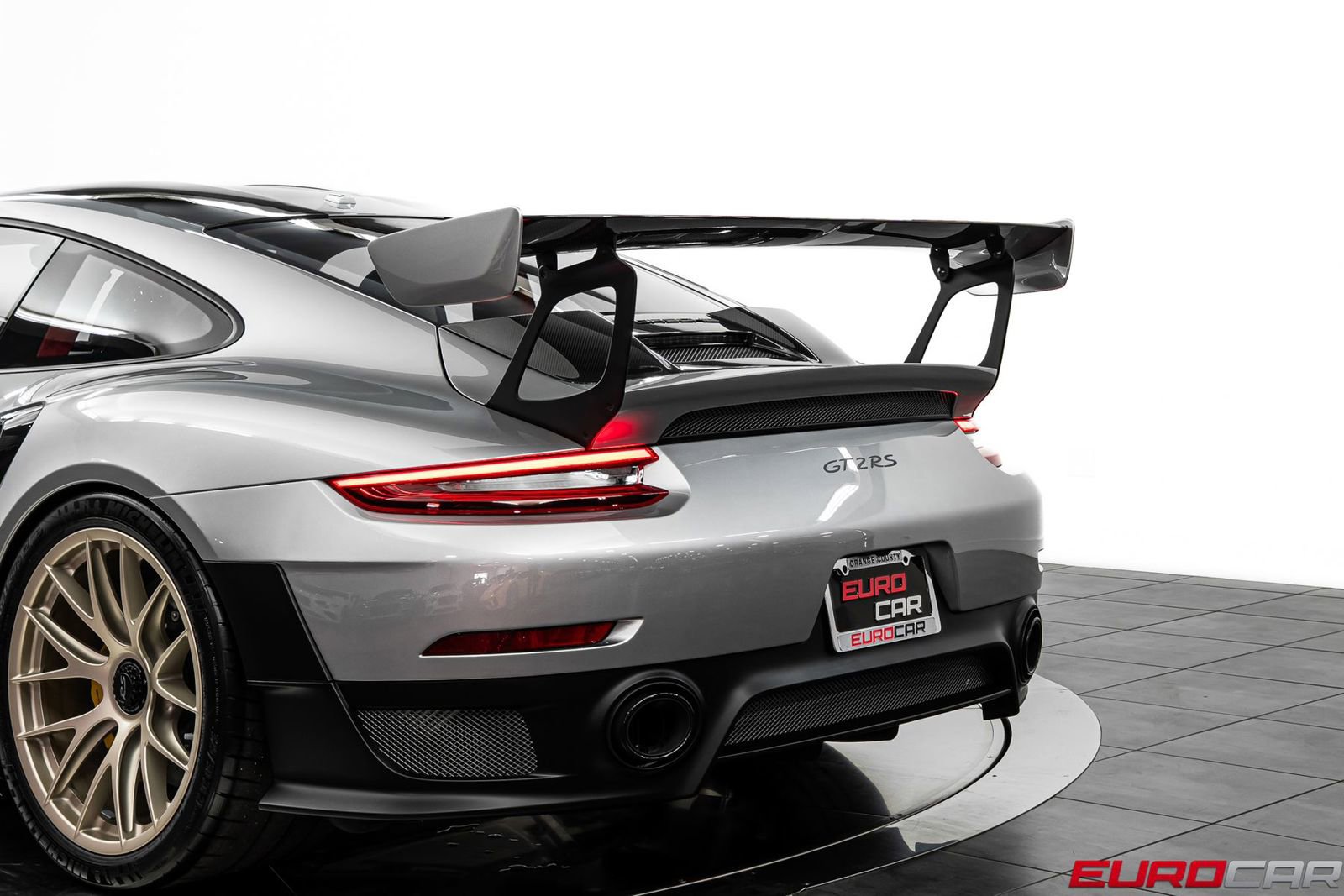 Used 2018 Porsche 911 GT2 RS image 23