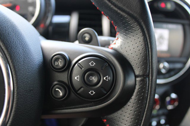 Used 2019 MINI Cooper S w/ Premium Package image 35