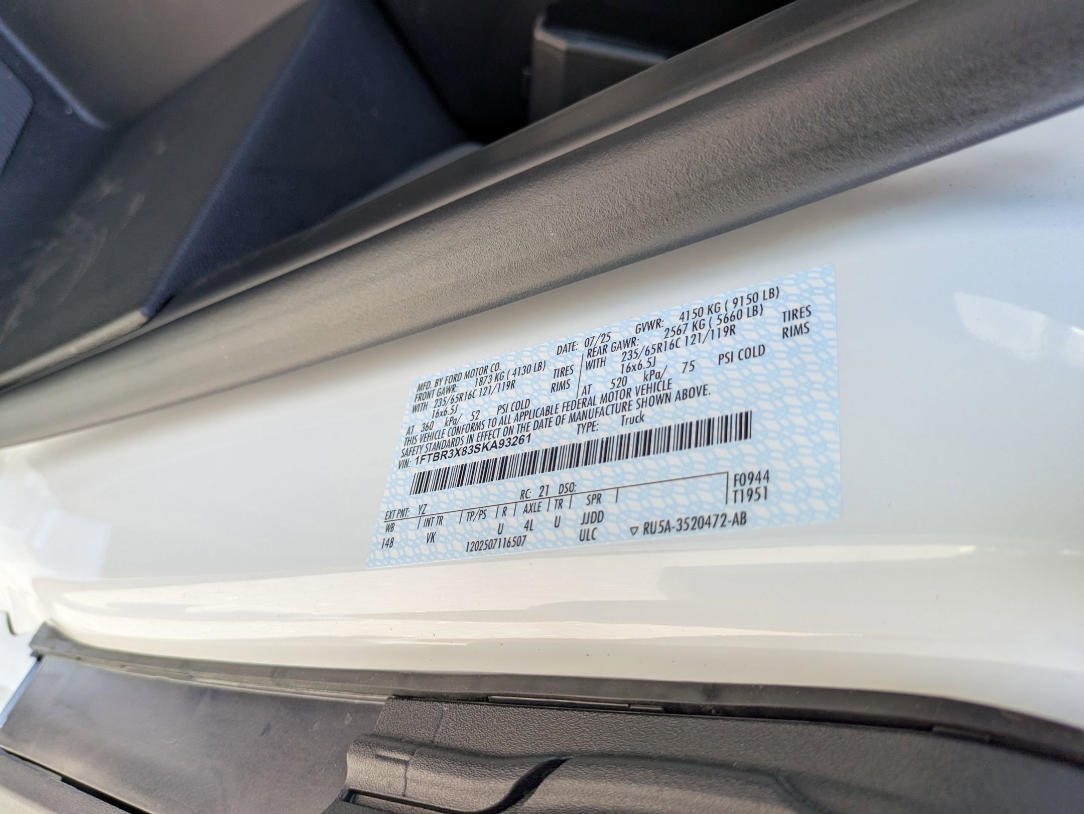 New 2025 Ford Transit 250 148 High Roof Extended w/ Load Area Protection Package image 30