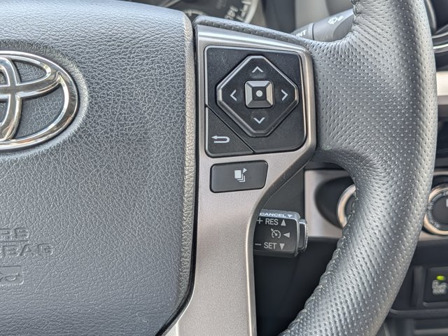Used 2017 Toyota Tacoma Limited w/ Tow Package AWD/4WD image 22