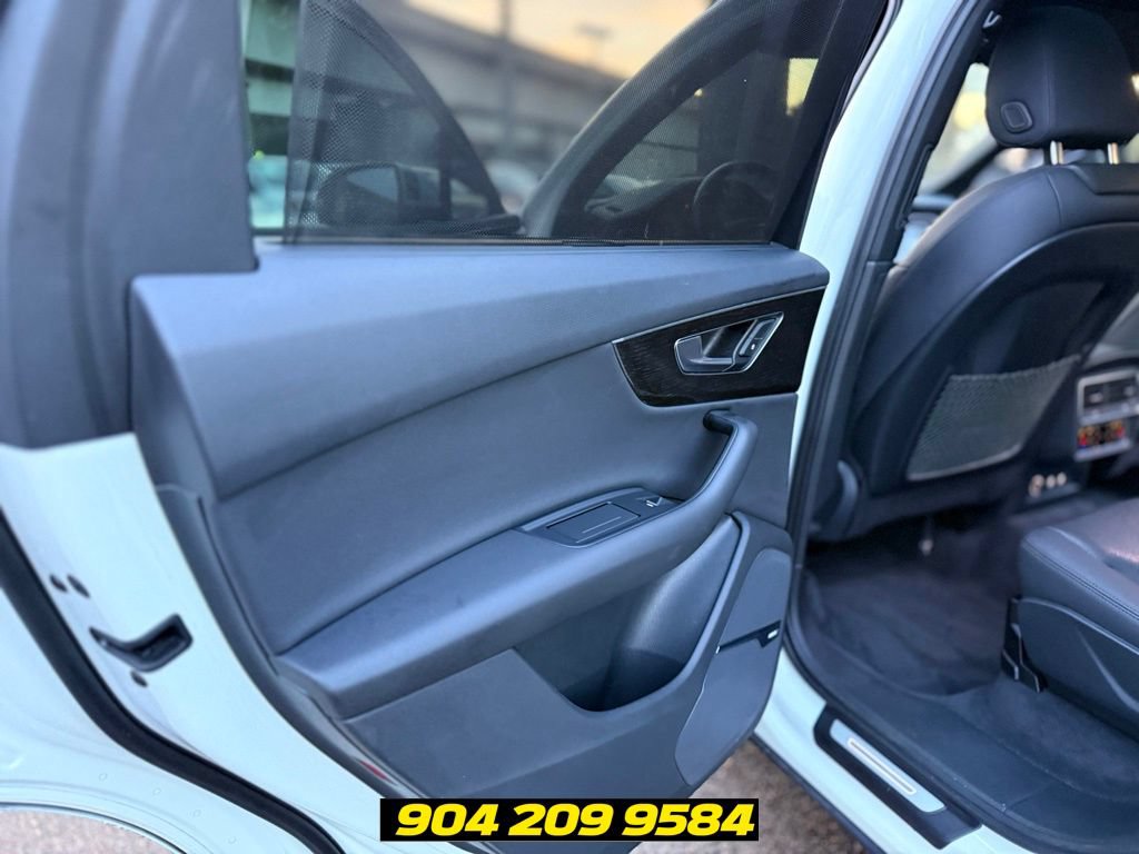 Used 2020 Audi Q7 2.0T Premium Plus w/ Premium Plus Package AWD/4WD image 31