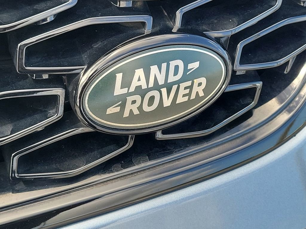 Used 2020 Land Rover Discovery Landmark image 10