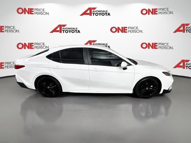 Certified 2025 Toyota Camry SE FWD image 9