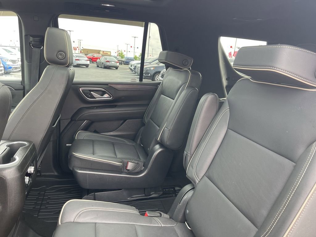 Used 2021 GMC Yukon SLT w/ SLT Premium Package AWD/4WD image 23