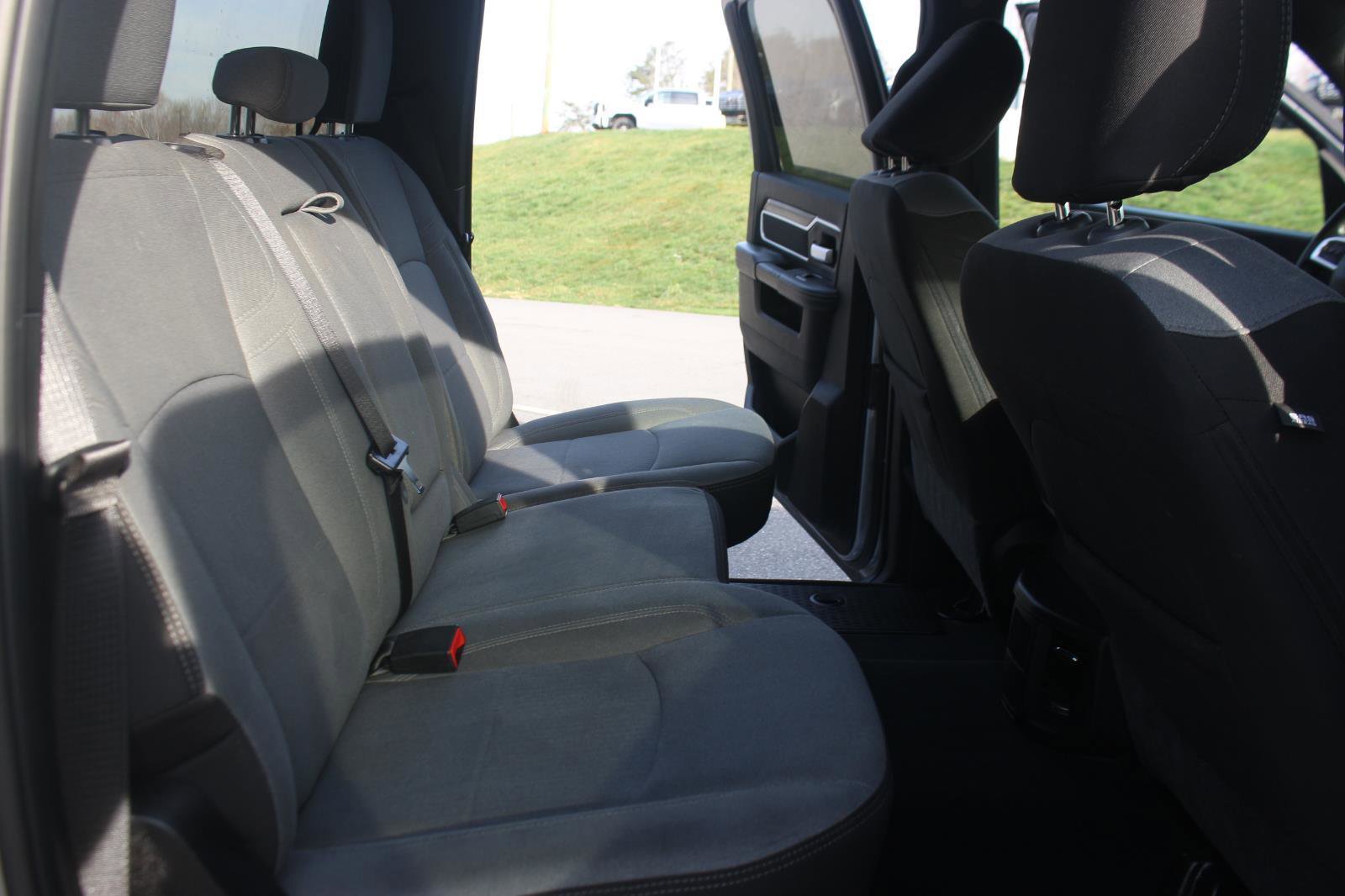 Used 2024 RAM 3500 Big Horn AWD/4WD image 37