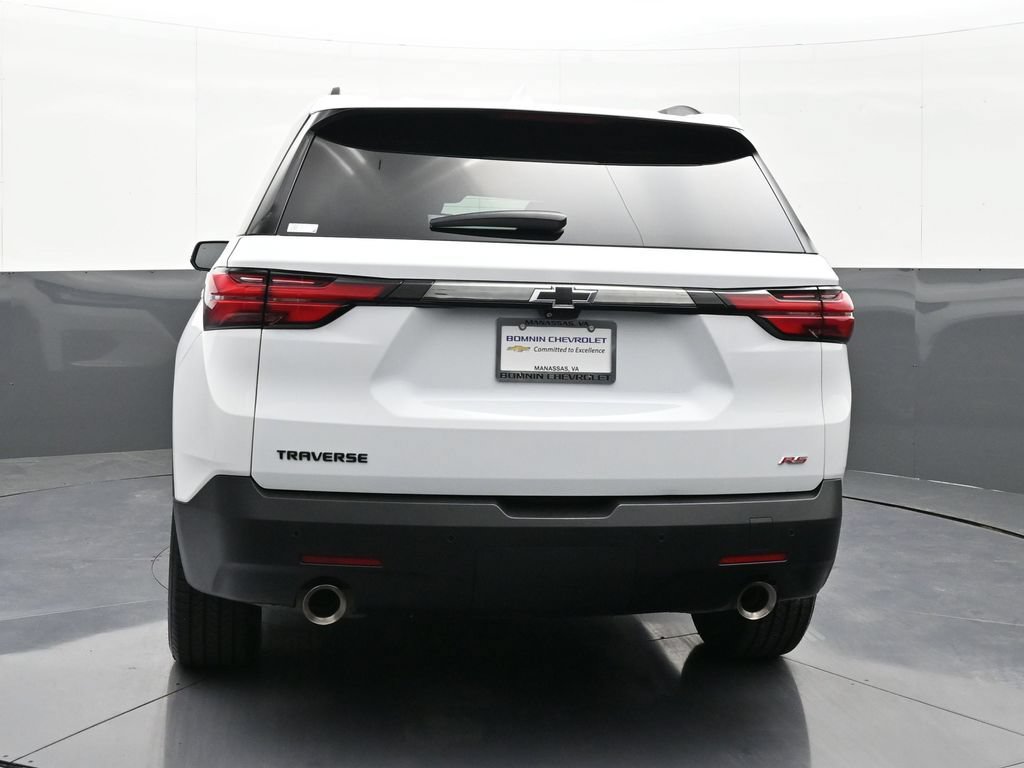 Used 2022 Chevrolet Traverse RS FWD image 4