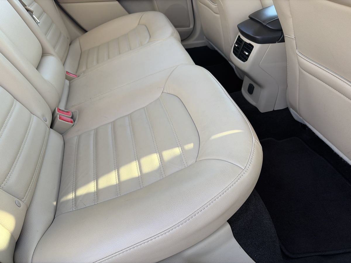 Used 2013 Ford Fusion SE FWD image 25