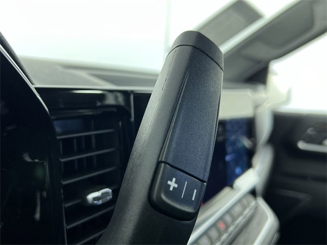 Certified 2025 GMC Sierra 1500 SLT image 16