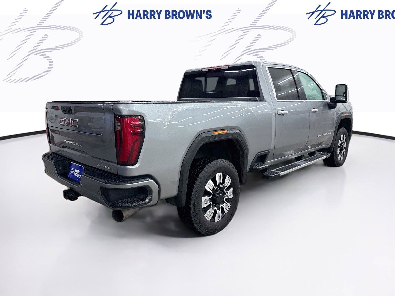 Used 2024 GMC Sierra 3500 Denali w/ Denali Reserve Package AWD/4WD image 9