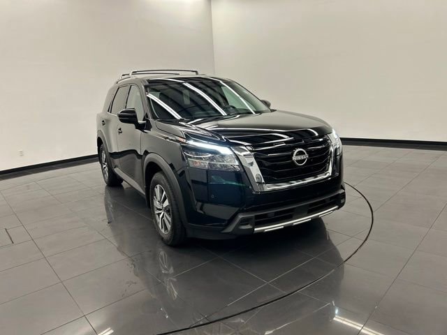 Certified 2024 Nissan Pathfinder SL image 10