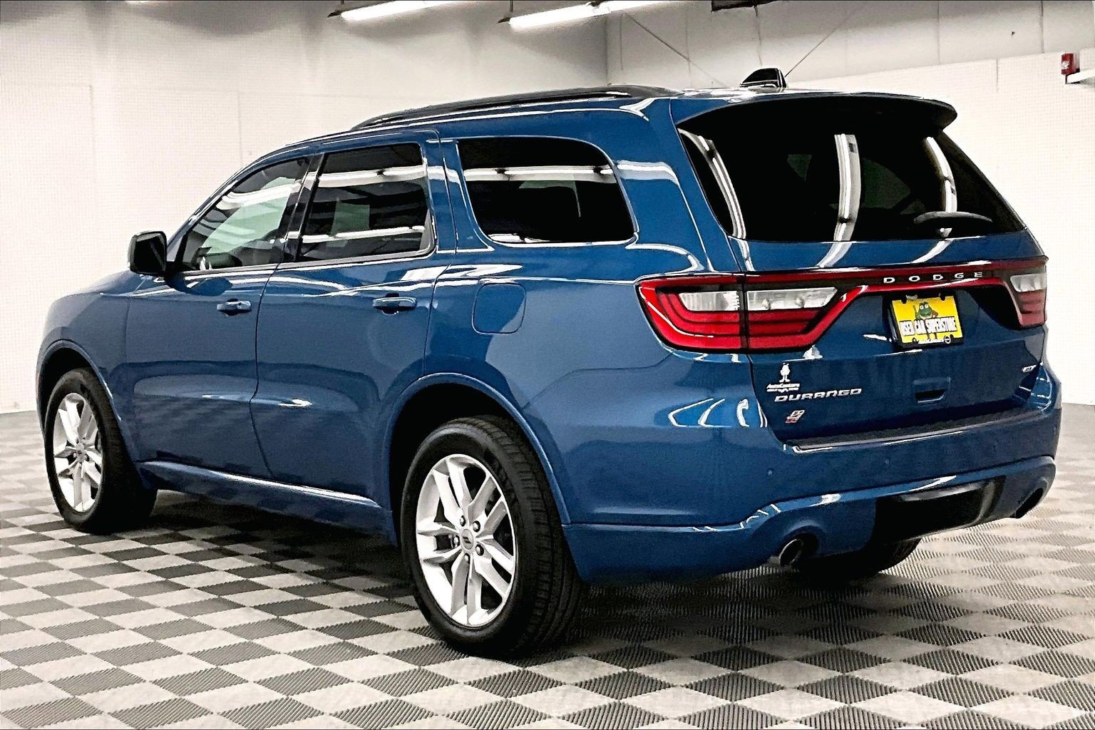 Used 2024 Dodge Durango GT AWD/4WD image 3