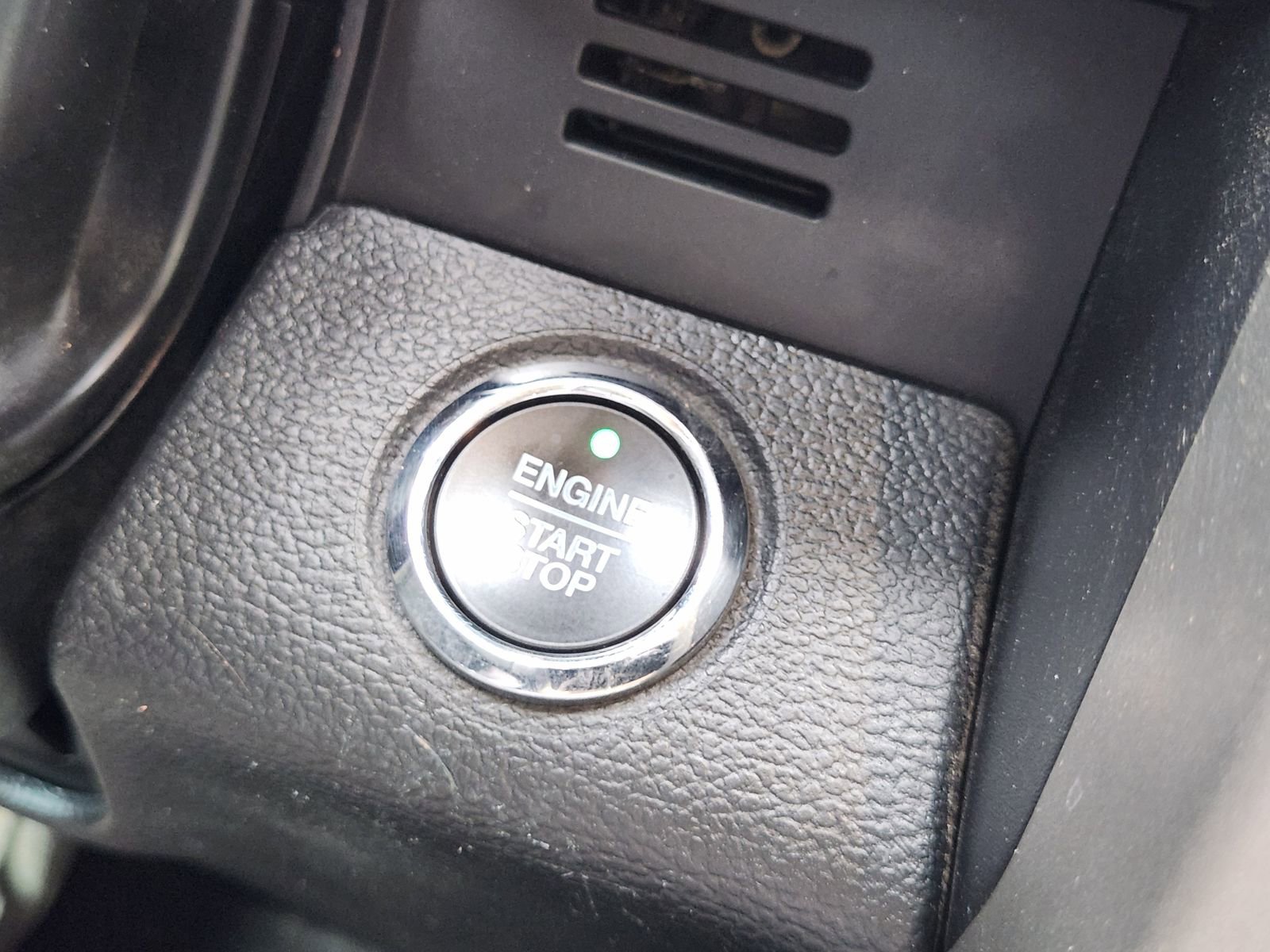Used 2020 Ford F350 Lariat AWD/4WD image 23