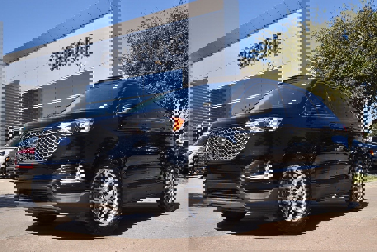 Used 2024 Ford Edge SEL w/ Convenience Package