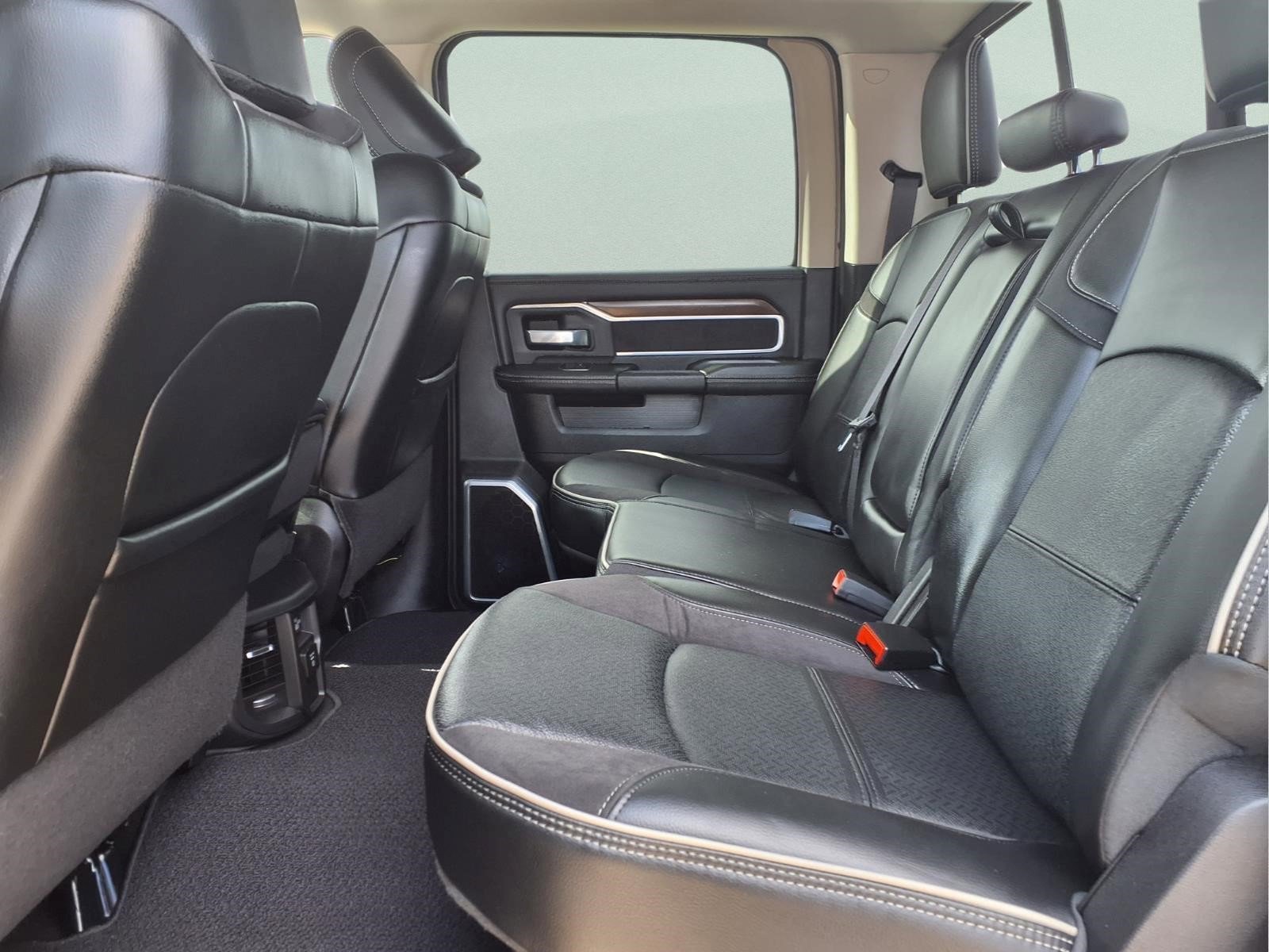 Used 2024 RAM 2500 Laramie AWD/4WD image 13