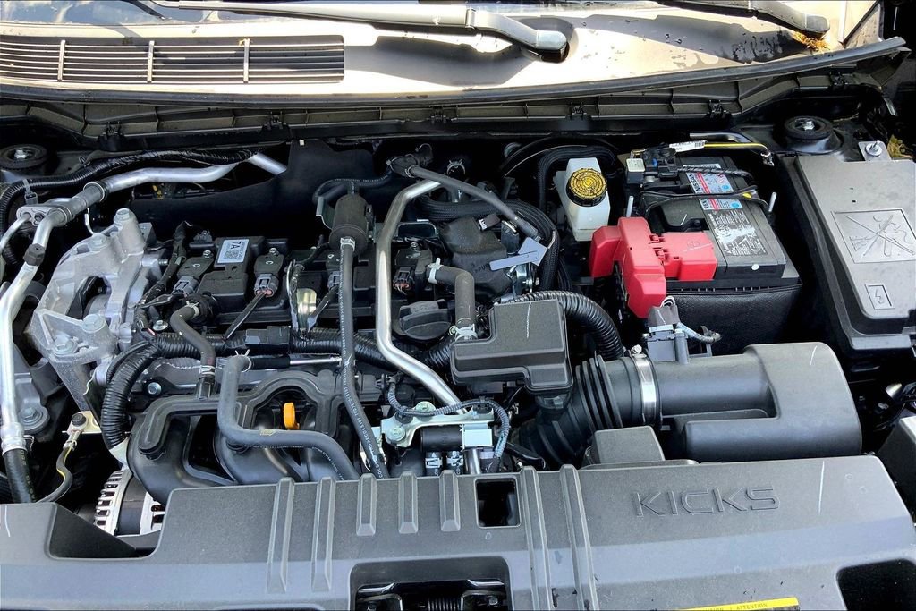 Used 2025 Nissan Kicks SV image 20