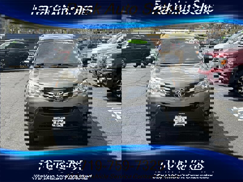 Used 2015 Toyota RAV4 LE image 2