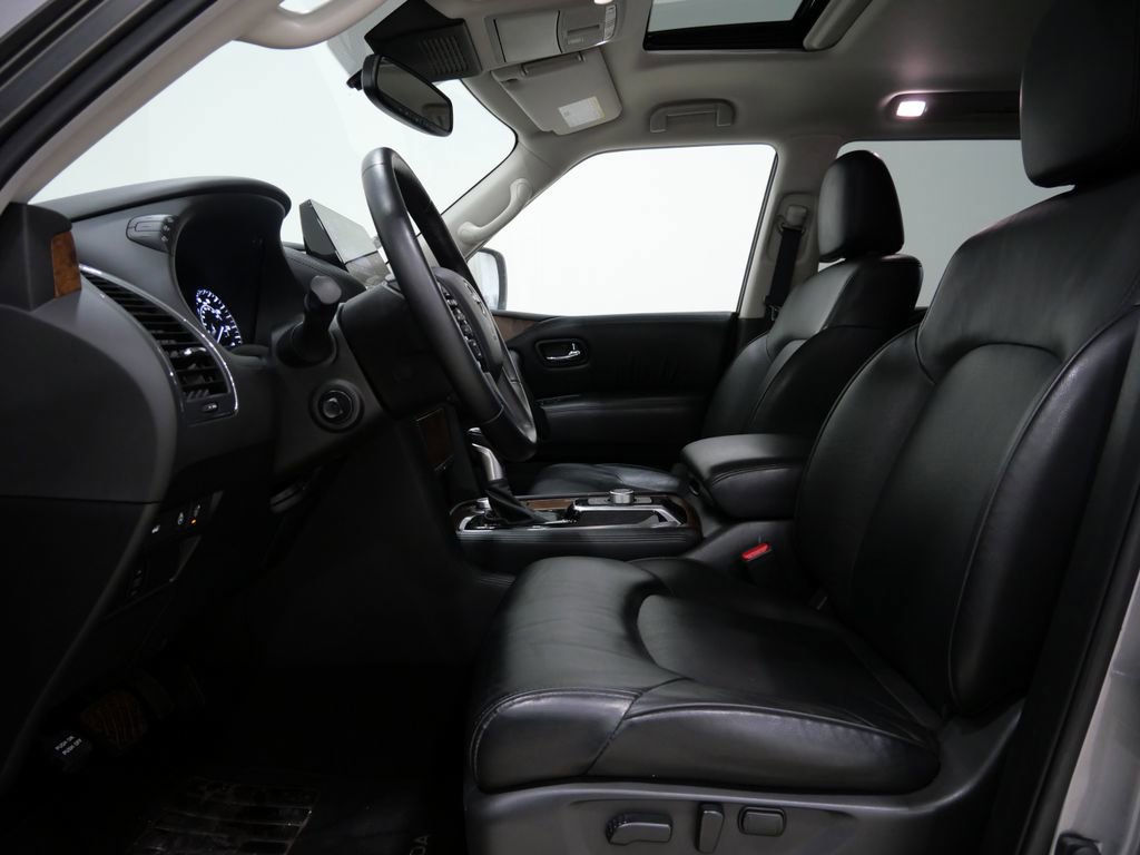 Used 2024 Nissan Armada SL w/ Captain's Chairs Package image 12