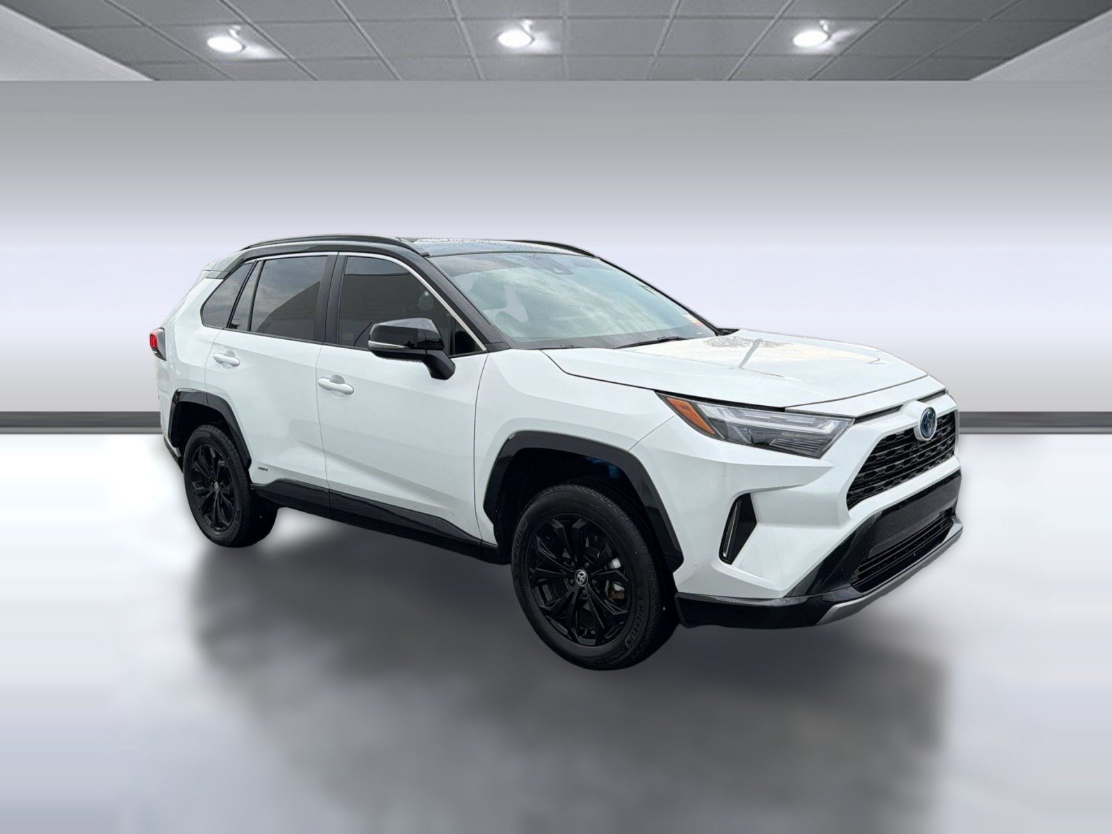 Used 2023 Toyota RAV4 XSE AWD/4WD image 7