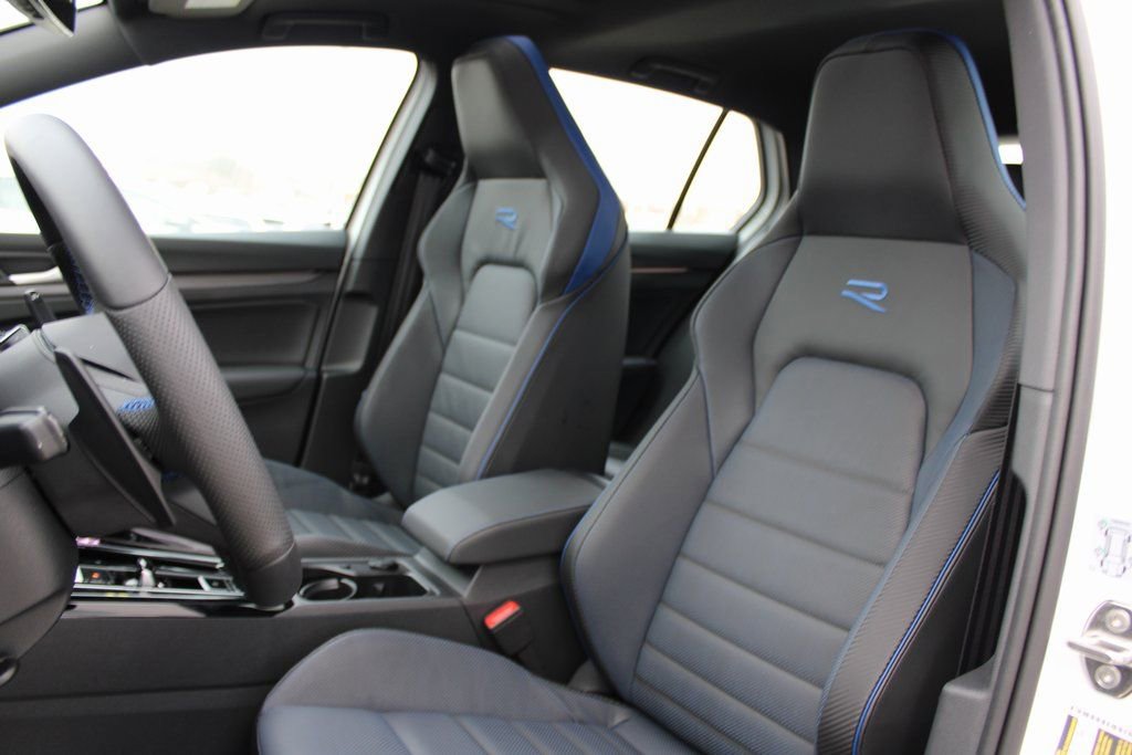 New 2026 Volkswagen Golf image 8