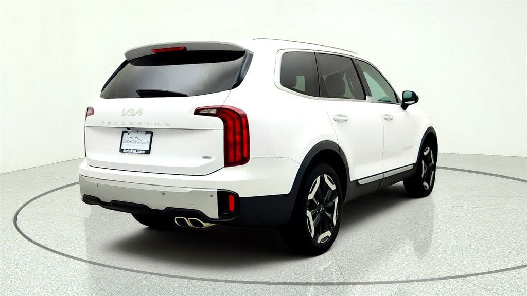 Used 2024 Kia Telluride S w/ S Sunroof Package AWD/4WD image 5