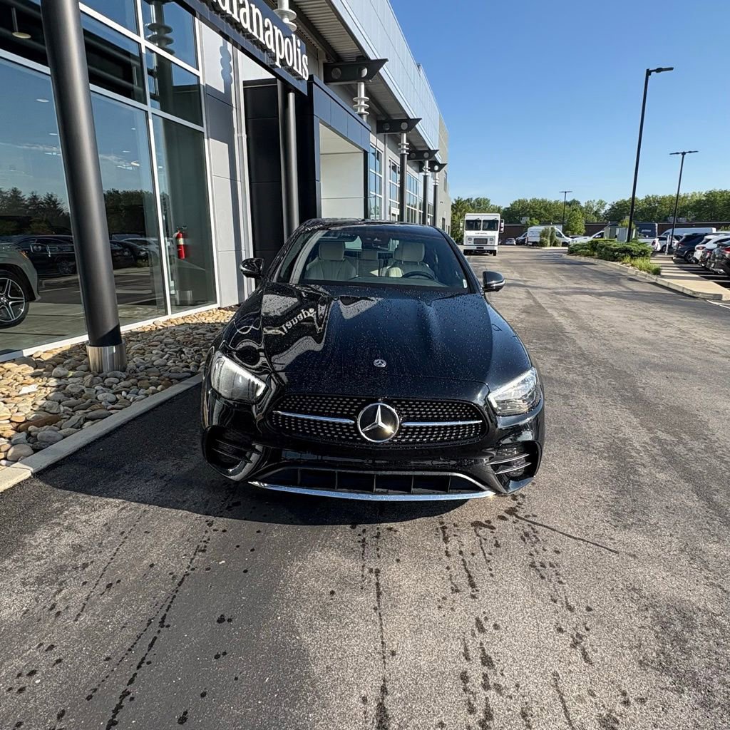 Used 2021 Mercedes-Benz E 450 4MATIC Sedan image 3