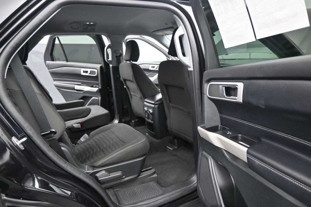 Used 2021 Ford Explorer XLT RWD image 19