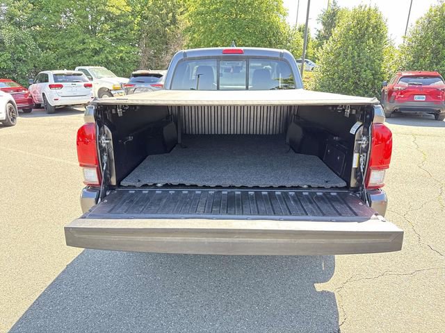 Used 2020 Toyota Tacoma SR w/ SR Convenience Package RWD image 12