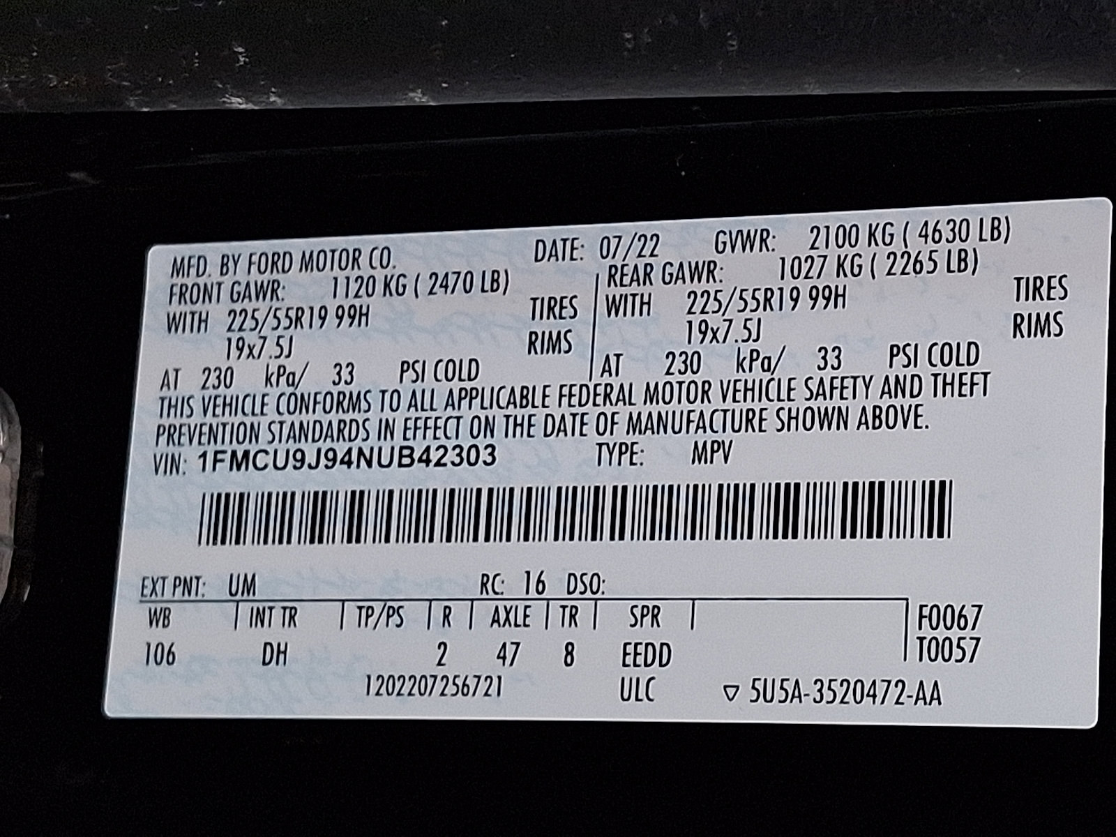 Certified 2022 Ford Escape Titanium w/ Titanium Elite Package AWD/4WD image 28