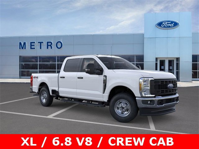 New 2026 Ford F250 XL w/ XL Chrome Package image 28