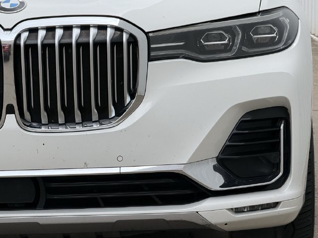 Used 2020 BMW X7 xDrive40i w/ Premium Package AWD/4WD image 9