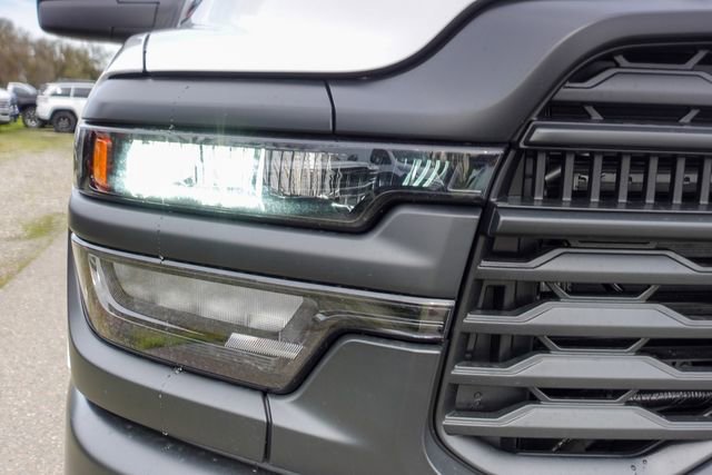 New 2026 RAM 3500 Tradesman video 3