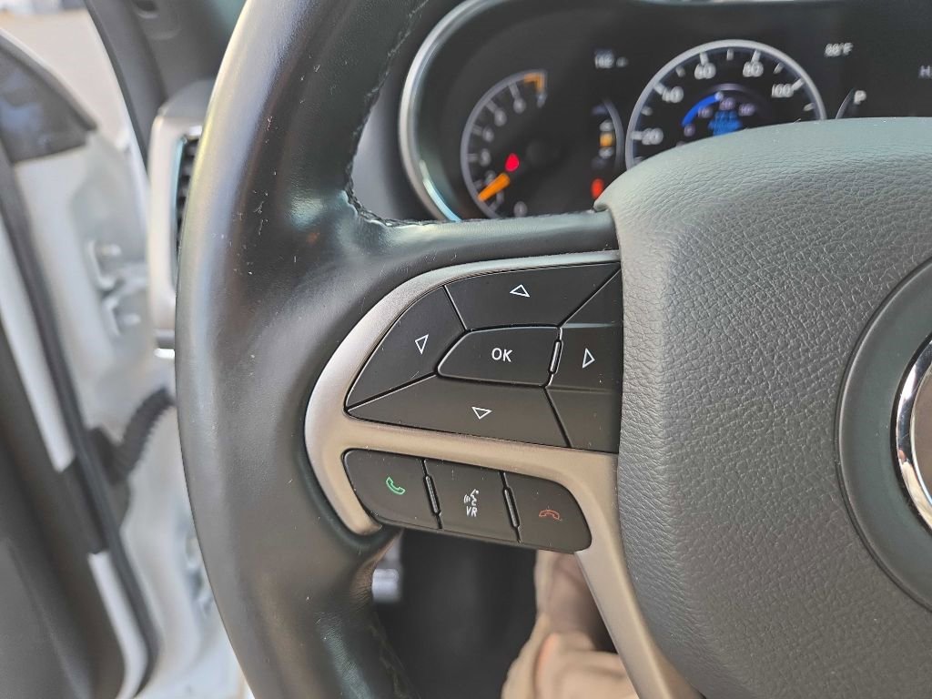 Used 2020 Jeep Grand Cherokee Limited w/ Luxury Group II image 23