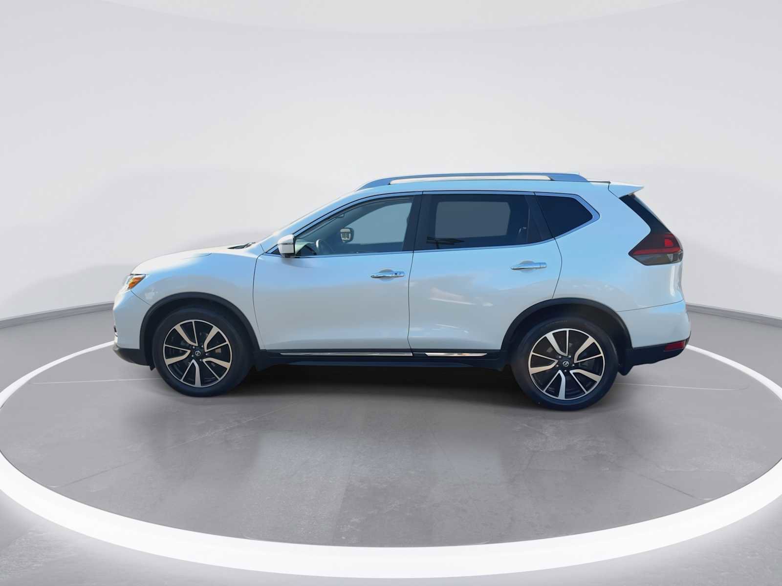 Used 2020 Nissan Rogue SL w/ Premium Package image 5