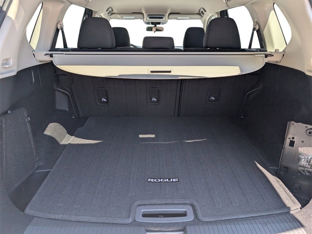 New 2026 Nissan Rogue SV FWD image 23