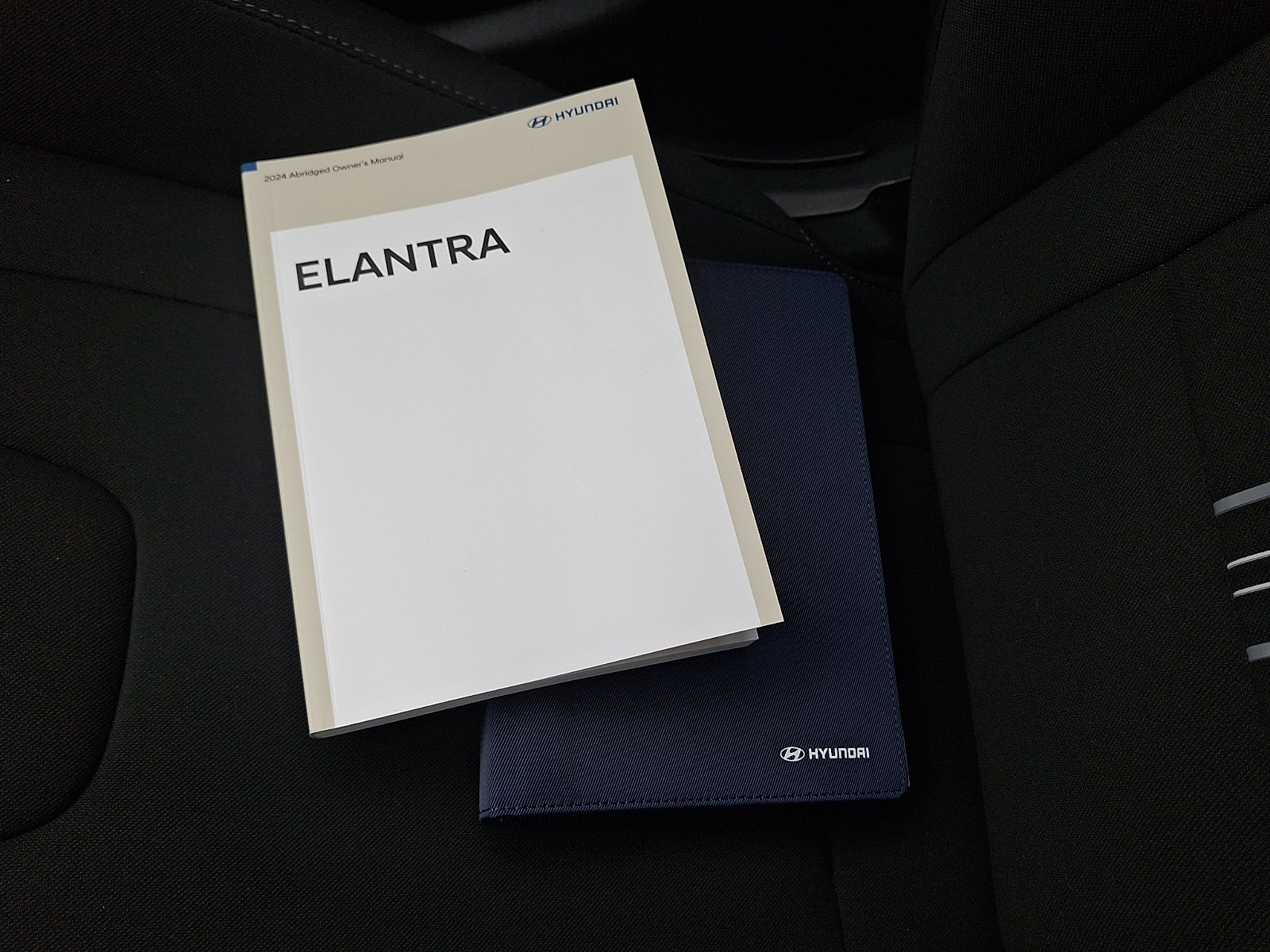 Certified 2024 Hyundai Elantra SEL FWD image 26