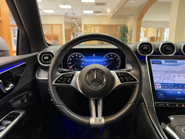 Certified 2024 Mercedes-Benz GLC 300 image 8