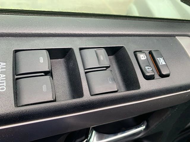 Used 2018 Toyota 4Runner SR5 Premium image 19