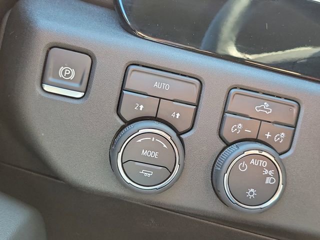 Used 2024 Chevrolet Silverado 1500 LT AWD/4WD image 21
