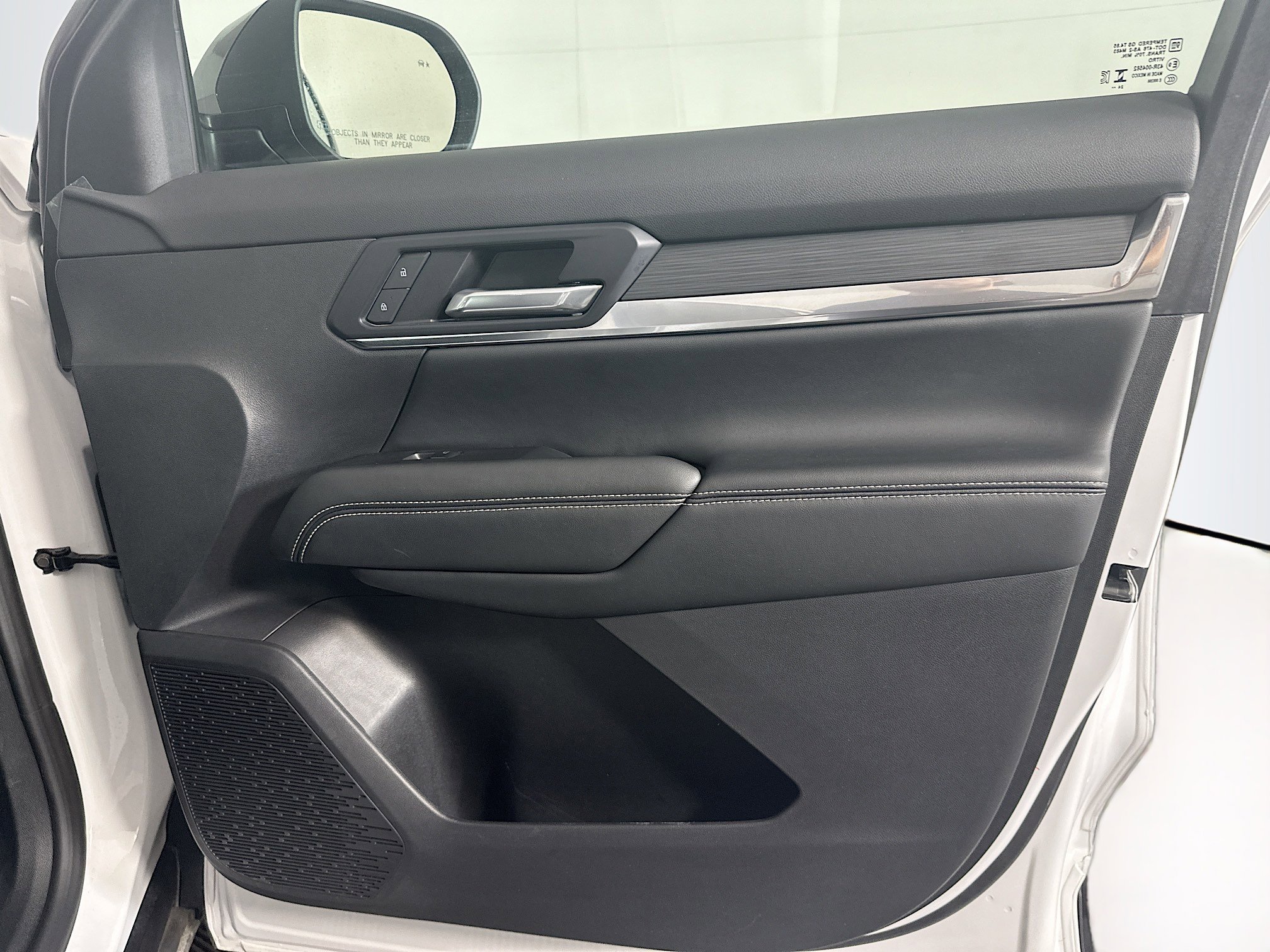 Used 2025 GMC Terrain Elevation image 33