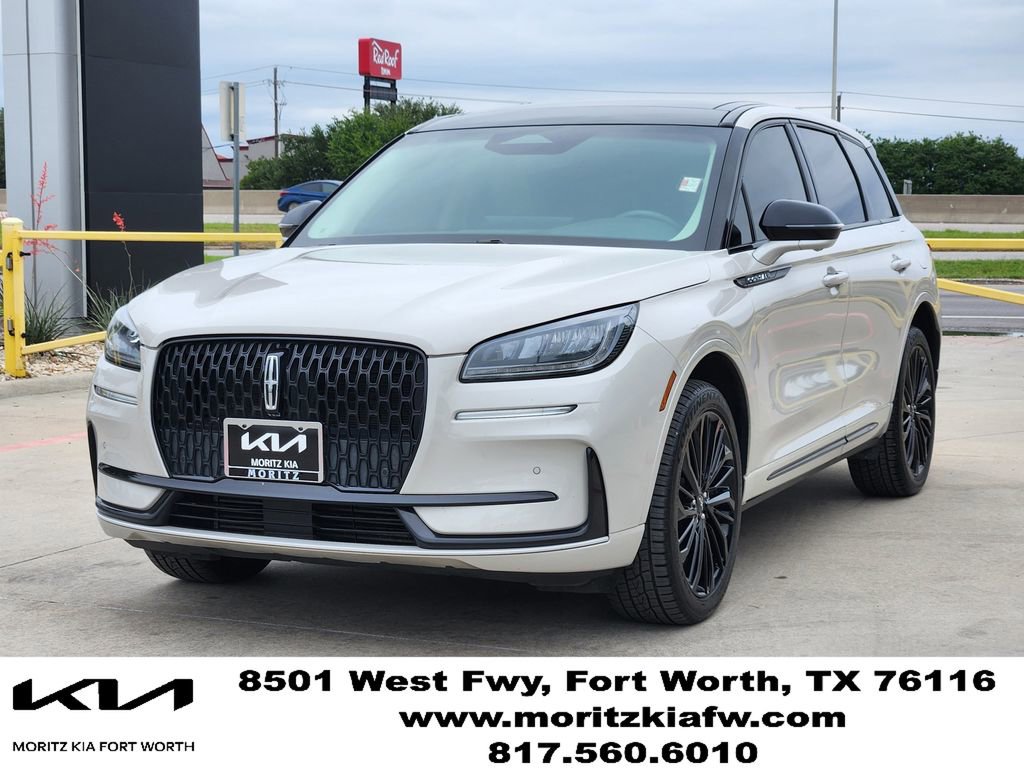 Used 2024 Lincoln Corsair AWD w/ Equipment Group 101A image 3