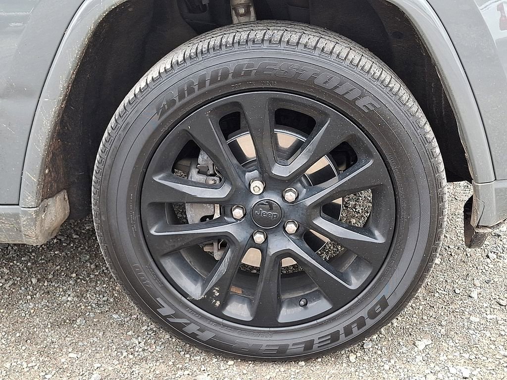 Used 2019 Jeep Grand Cherokee Altitude image 33