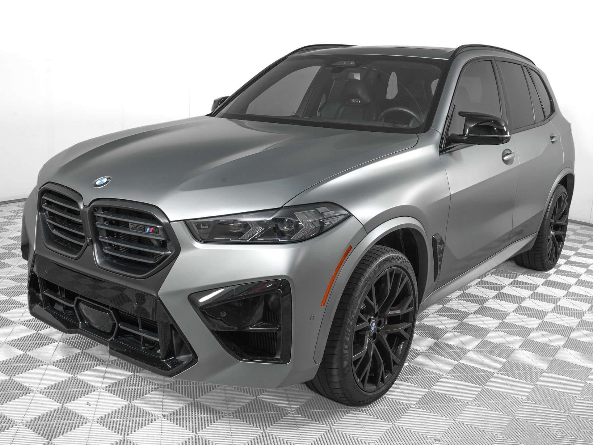 Used 2025 BMW X5 M Competition w/ Executive Package AWD/4WD image 8