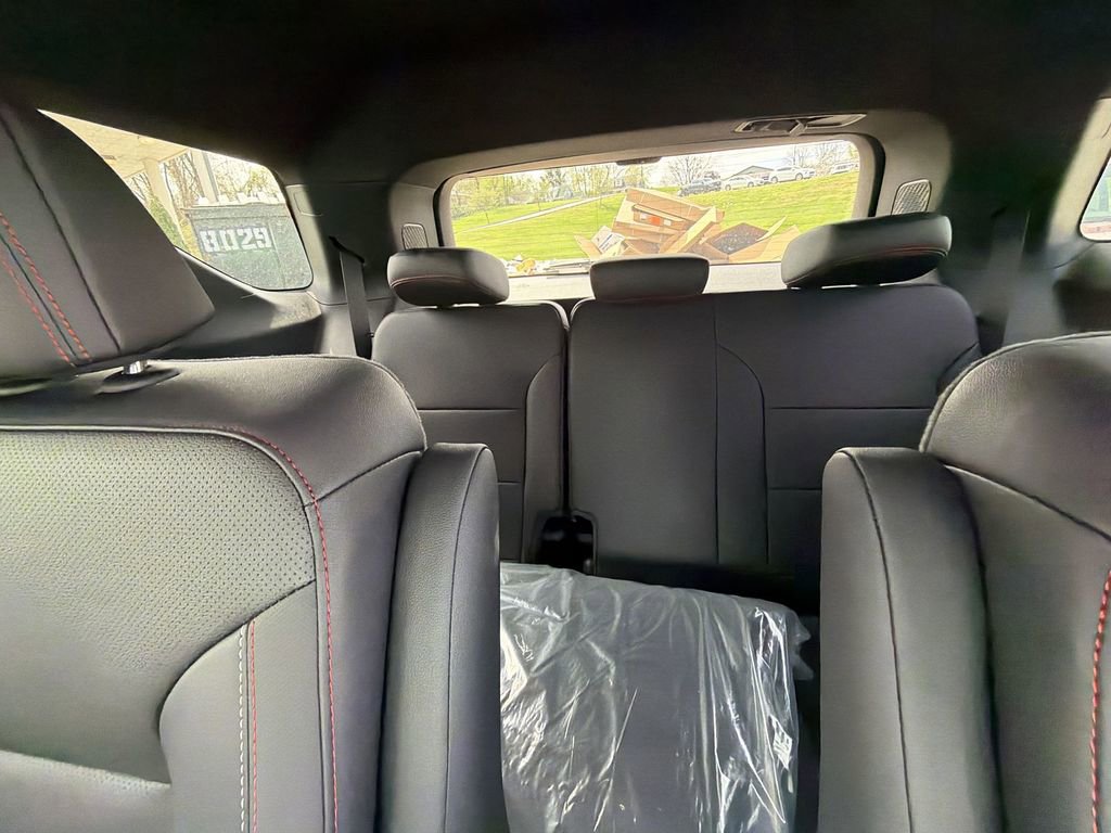 New 2026 Chevrolet Traverse Z71 image 30