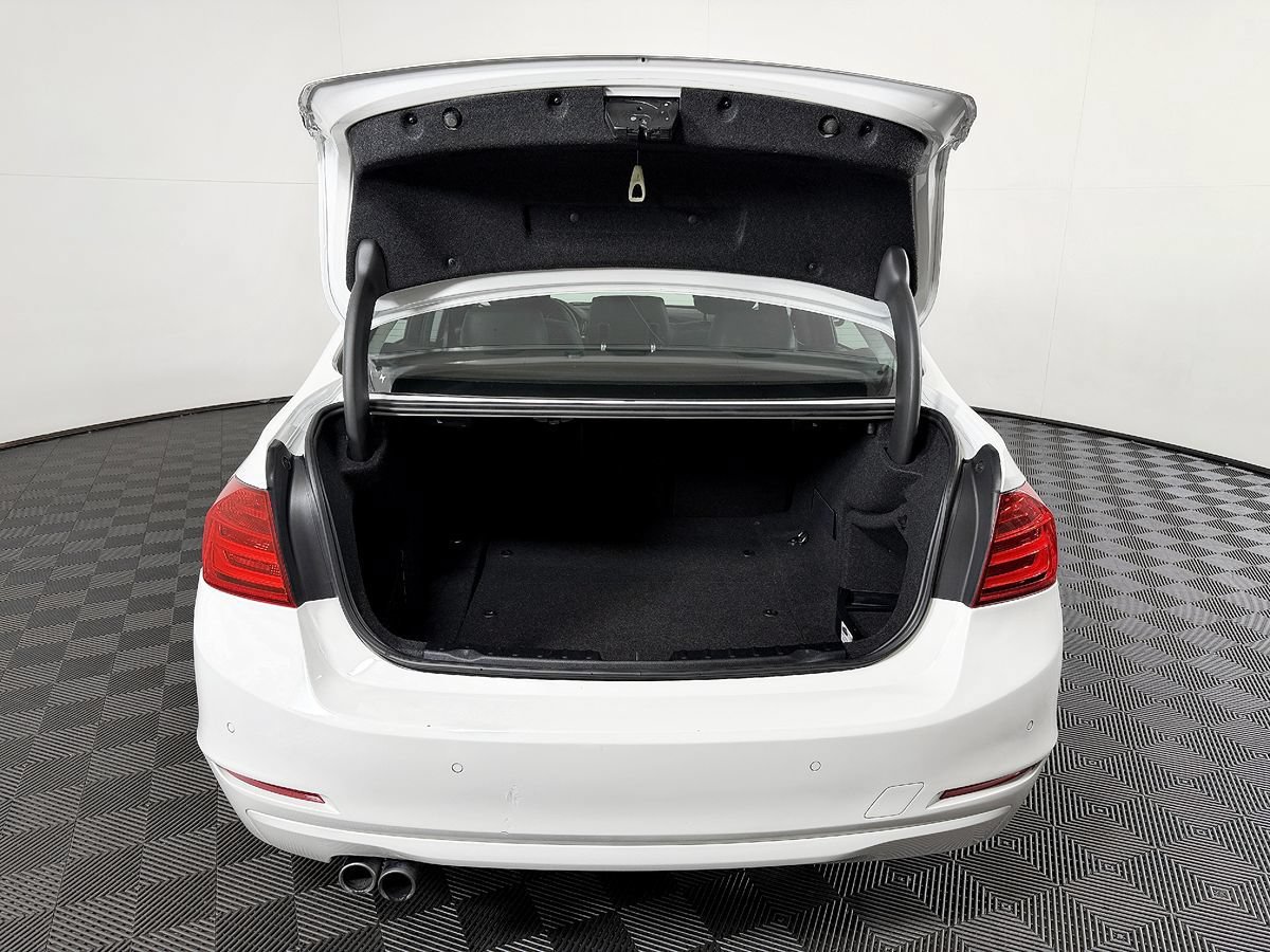 Used 2015 BMW 328i Sedan RWD image 12