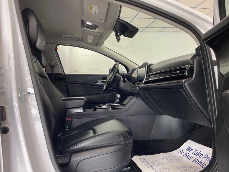 Used 2024 Kia Sportage EX FWD image 10