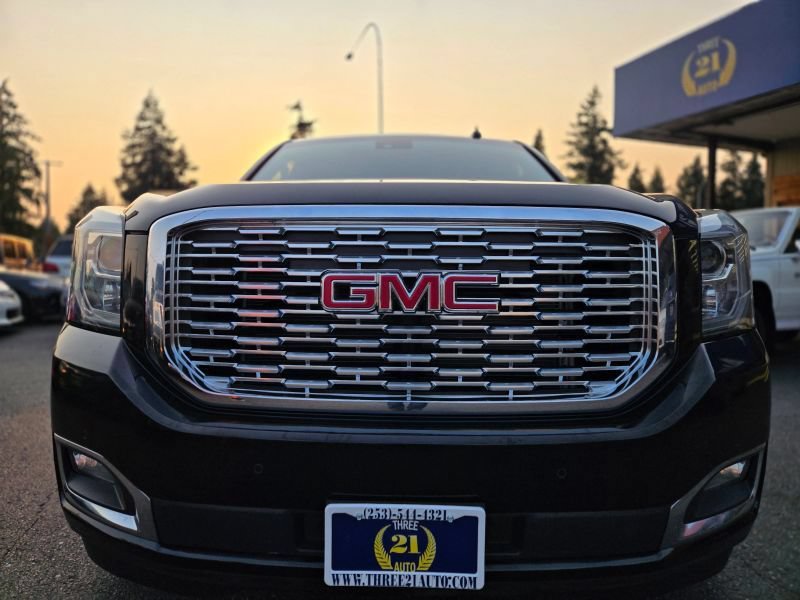 Used 2018 GMC Yukon XL Denali w/ Denali Ultimate Package AWD/4WD image 61