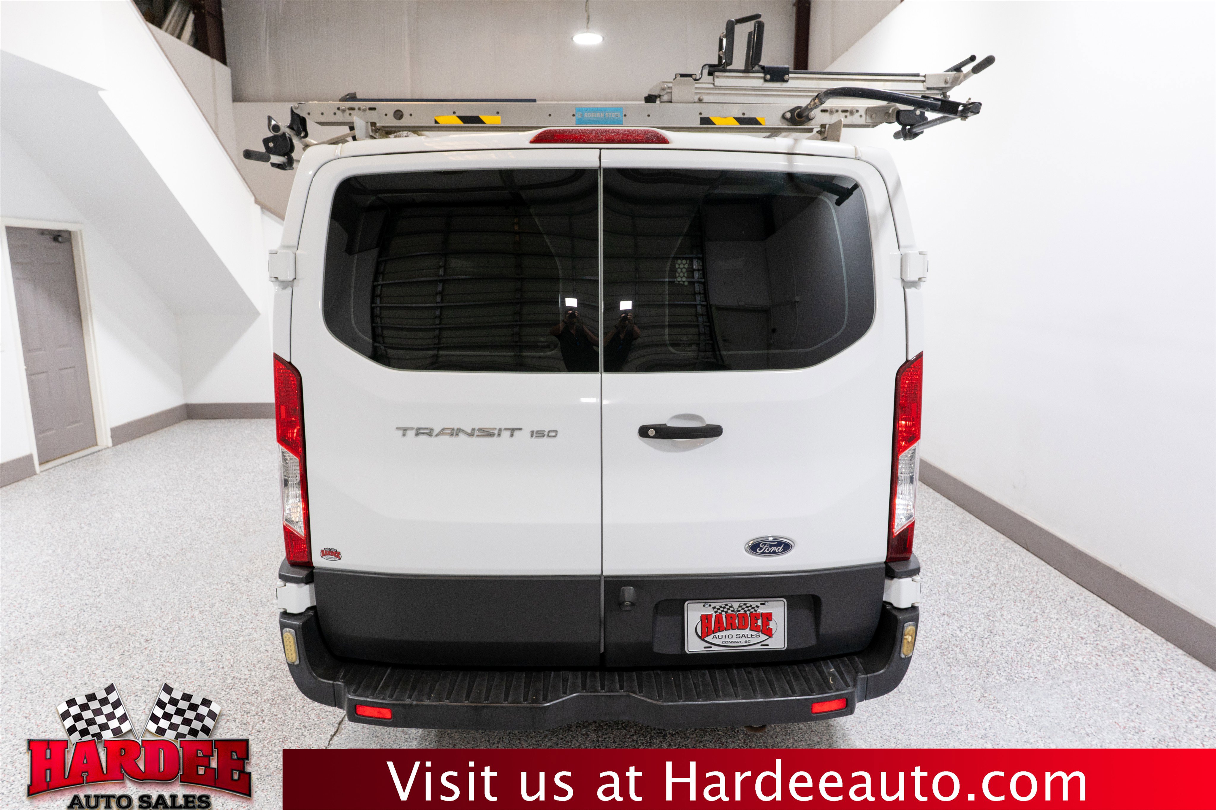Used 2019 Ford Transit 150 130 Low Roof RWD image 4