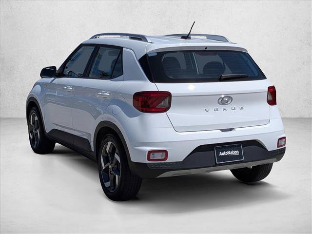 Used 2023 Hyundai Venue SEL FWD image 8